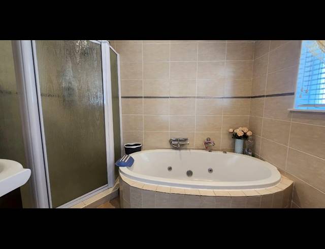5 BEDROOM HOUSE FOR SALE IN BRACKENDOWNS